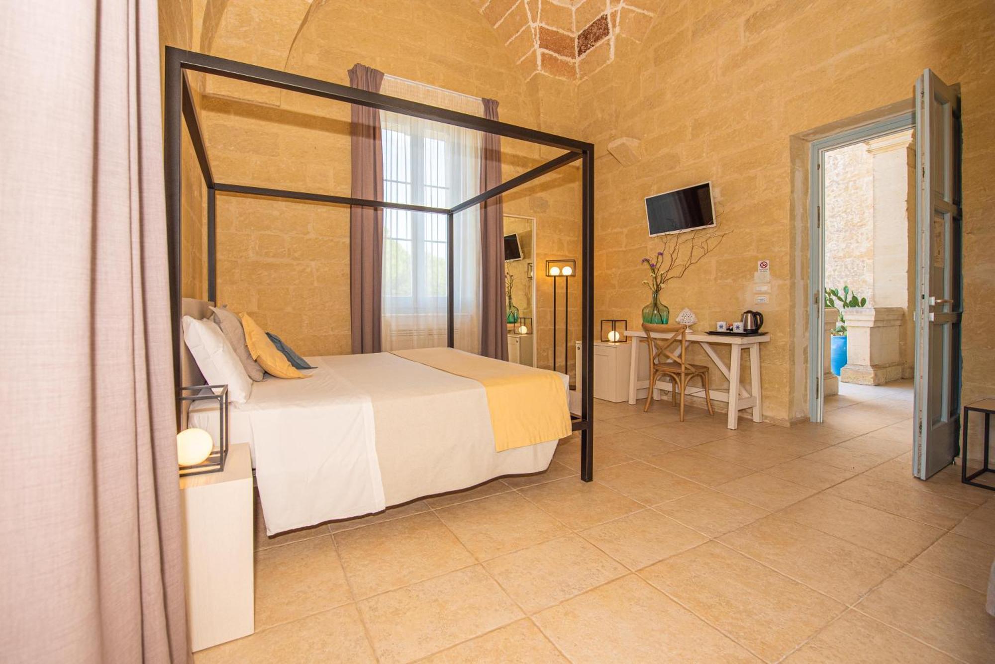 Relais Masseria Le Cesine - Cdshotels Vernole Bagian luar foto